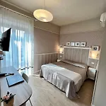 拉佩斯酒店 圣莫罗·托里尼塞