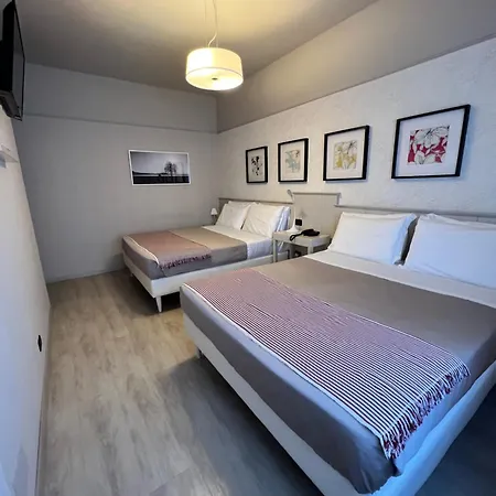 La Pace Hotel