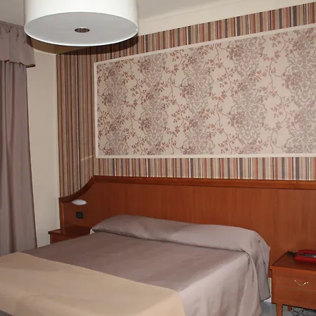 La Pace ホテル 3*