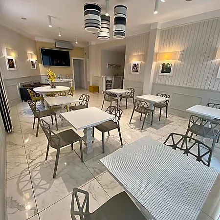 Hotell La Pace 3*